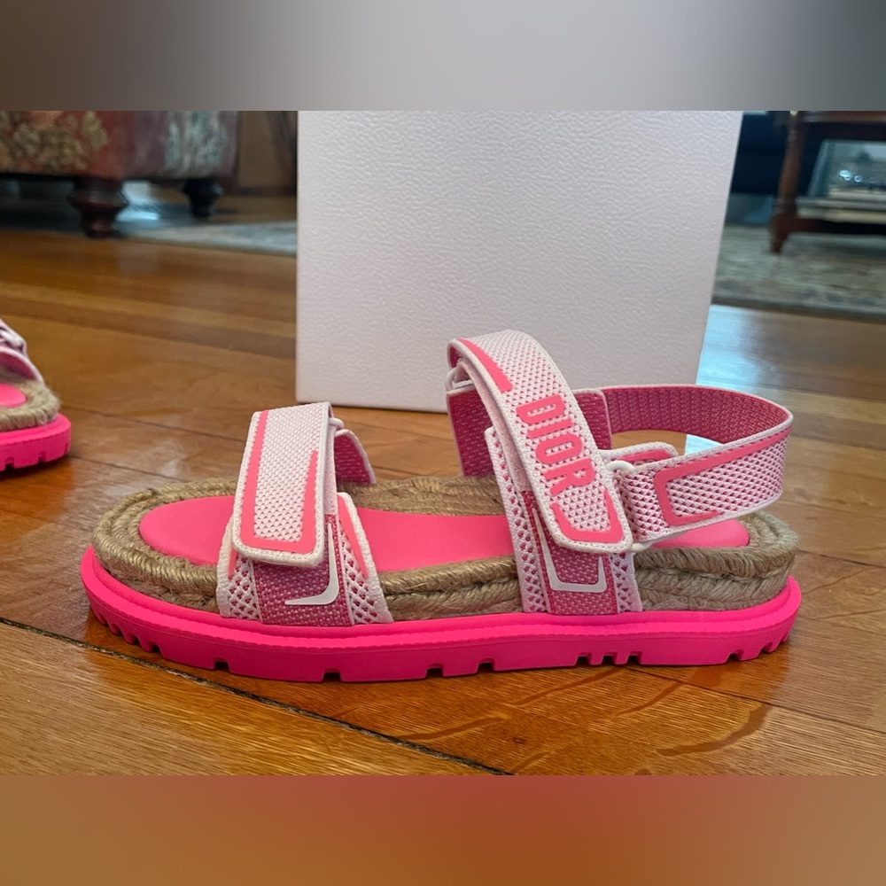 Christian Dior DiorAct sandals sz US 9 in fuchsia & white